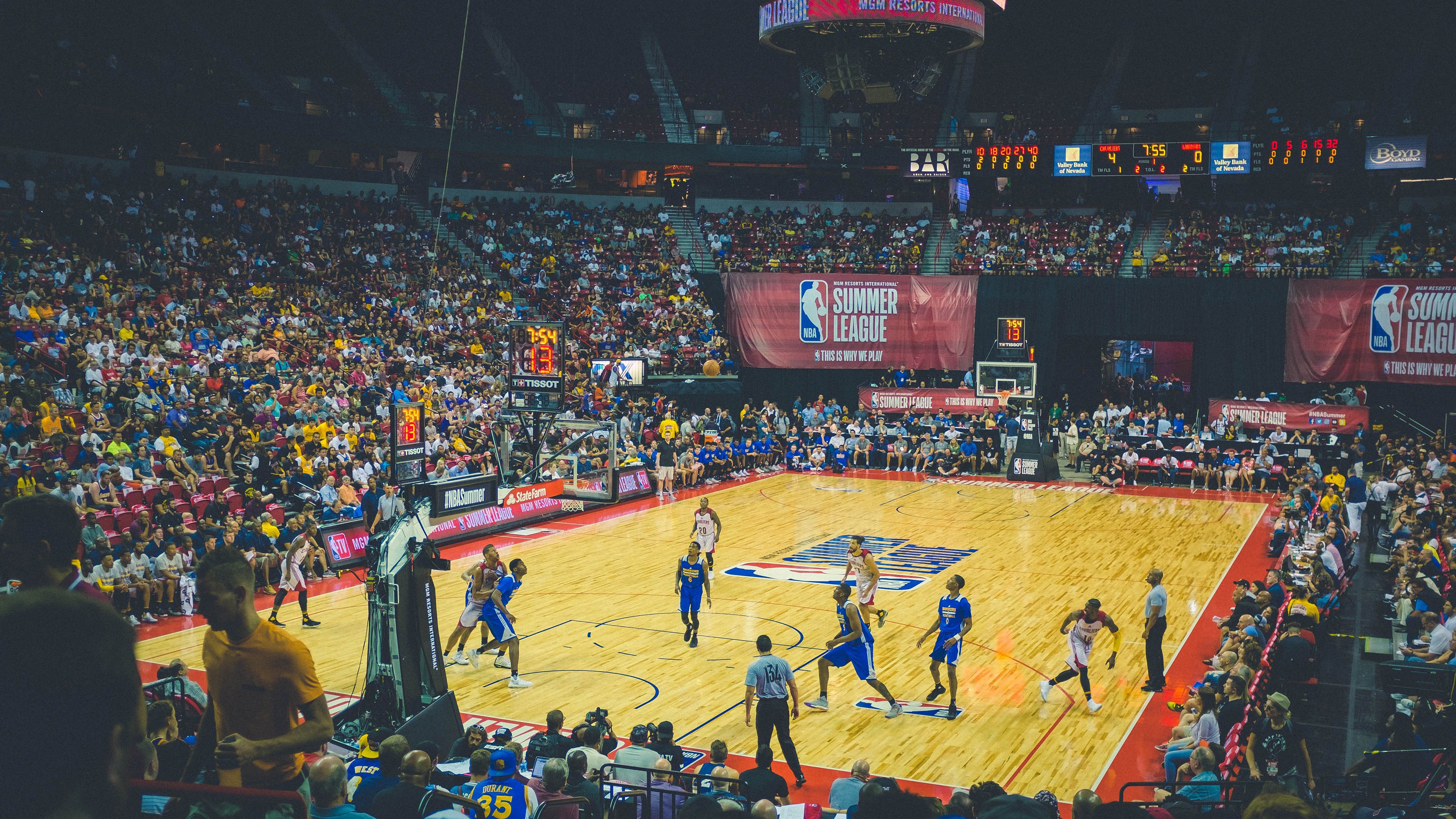 女足联赛球迷人数持续攀升，女足比赛人数